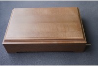 Шкатулка подарочная с потайным замком фигурная с подушкой, дерево бук